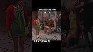 El Chavo se pone la ropa de don ramon elchavodel8 elchavo reels lavecindaddelchavo chavodel8 [upl. by Coppock]