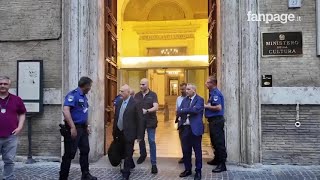 L’ex ministro Gennaro Sangiuliano esce dal ministero della Cultura dopo essersi dimesso [upl. by Purington]