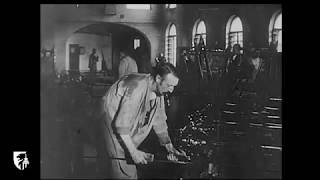 La fabrication du verre à vitres à Jumet 1930  Enquête du Musée de la Vie wallonne [upl. by Edra]