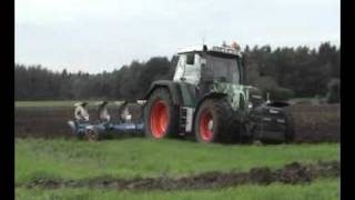 Fendt 716 Vario TMS beim pfluegenwmv [upl. by Hornstein]