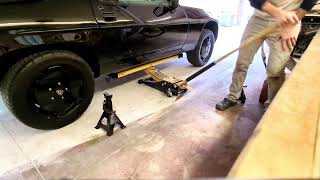 how to use Porsche 928 lift barseasy lift [upl. by Kronfeld]