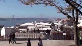 O que ver do miradouro de Santa Catarina em Lisboa [upl. by Myranda]