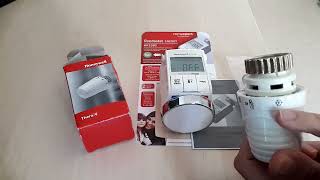 Honeywell TheraPro HR25 RondoStat Electronic Radiator Thermostat or Heating Control Device Review [upl. by Odille]