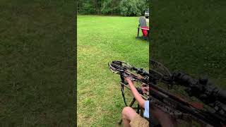 Shooting a Ravin R10 Cross Bow for the first time ever [upl. by Avik]