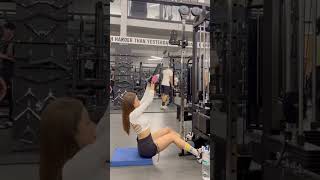 Back day motivation howtostartworkoutathome fitnesscenter gym ilovetostayfit [upl. by Loella]