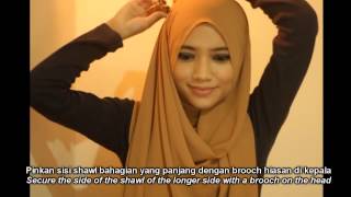 2 Minutes Simple Everyday Hijab Style [upl. by Ayoj565]