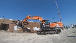 Old north Houston Yellow Cab building to be demolished transformed into affordable housing [upl. by Otirecul]