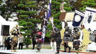 Samurai Matchlock Rifle demonstration at Osaka Castle 20111107 [upl. by Terri154]