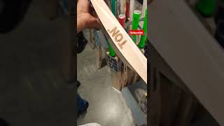 New English Willow Cricket Bat Review cricket sports bat [upl. by Ettevahs]