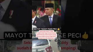 Mode Mayor Teddy pakai jas dan peci mayorteddy prabowo beritaterkini feedshorts fyp viralvideo [upl. by Ibby]