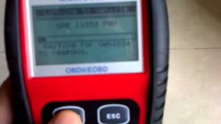 Testing Autel MS509 code reader [upl. by Dnomsad999]