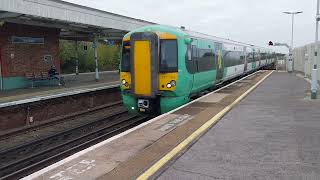 Southern Class 377 324 Electrostar Arriving into Barnham The 15th of November 2024 [upl. by Rasla]