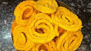 એકદમ નવી રીતે ચોખાના લોટ ની ચકરી  chakari gujarati recipe  how to make chakli recipe [upl. by Adniuqal]