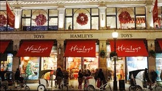 Hamleys Toy Shop London Christmas walk through [upl. by Nahtnhoj173]