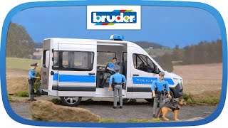 MB Sprinter Polizei Einsatzfahrzeug  02683  BRUDER Spielwaren [upl. by Irma]