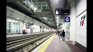 Annunci alla stazione di Bologna Centrale alta velocità [upl. by Nutsud]