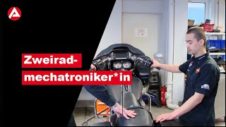 Zweiradmechatronikerin Motorradtechnik [upl. by Wixted]