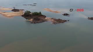 Bajante histórica del río Paraná desde el aire [upl. by Coretta]