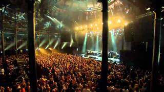 Foo Fighters feat Lemmy live at iTunes Festival  Shake Your Blood Probot 1080p [upl. by Eibbor]