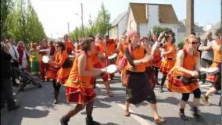 Carnaval de SaintMalo 2011  le grand Défilé [upl. by Eivets240]