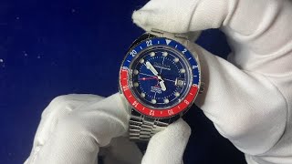 Bulova Oceanographer 96B405  4K Unboxing amp Review [upl. by Donia]