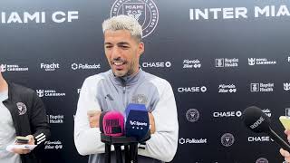 MESSI e Inter Miami Luis Suarez REVELA negociaciones de NUEVO contrato antes de jugar v New England [upl. by Arrol]