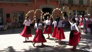 France Pyrénées Orientales folklore Catalan la danse des cerceaux [upl. by Ynnatirb]