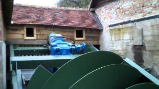 First Archimedes screw generator on River Thames [upl. by Linson]