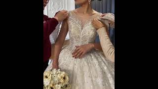 Amanda Novias shiny wedding dress 2021 beautiful model bridal gown shopping i love the dress [upl. by Cimbura8]