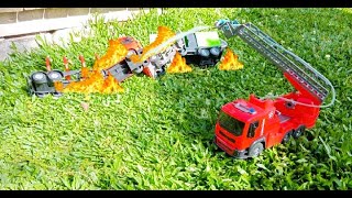 Resgate Com Bombeiros Acidente de Caminhões com Caminhão De Bombeiros Ambulância Helicóptero [upl. by Trebma226]