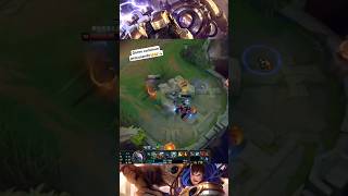 BLITZCRANK FUGINDO do GAREN 😂 LEAGUE OF LEGENDS shorts [upl. by Nibur884]