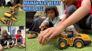 Mainan Excavator Mirip Aslinya Sambil Belajar Tentang Kendaraan Alat Berat  Mainan Anak LakiLaki [upl. by Uyekawa]