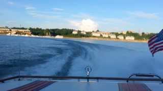 Four Winns Liberator Racing a Baja On the Hudson River [upl. by Ulrikaumeko]