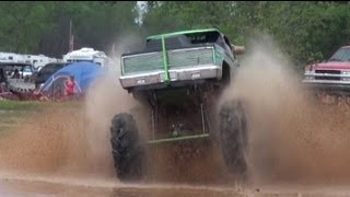 INSANE 1200HP BIG BLOCK SINGER SLINGER at MUDFEST [upl. by Aicnatsnoc]