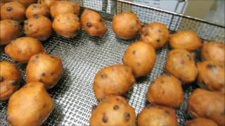 oliebollen maken [upl. by Sender]