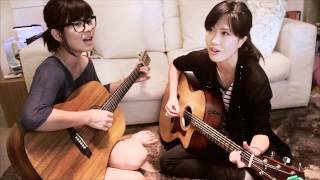 Between The Lines  Robynn amp Kendy Live Acoustic Version 《陶瓷娃娃》英文版 [upl. by Elazaro222]