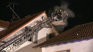 Wohnungsbrand in BensheimAuerbach am 11102021 Mann rettet sich mit Fenstersprung vor Flammen [upl. by Lacey368]