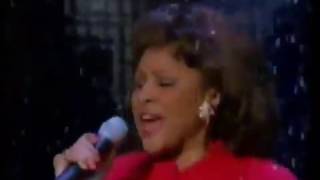 Darlene Love Christmas Baby Please Come Home Late Show 1996 [upl. by Adeirf]