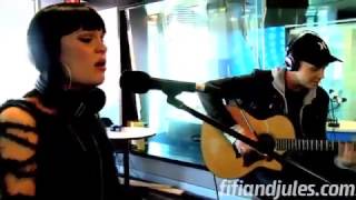 Jessie J quotNobodys Perfectquot Acoustic AMAZING version [upl. by Ainitsirhc130]