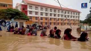 Devastating Floods Hit Malaysia [upl. by Abra]