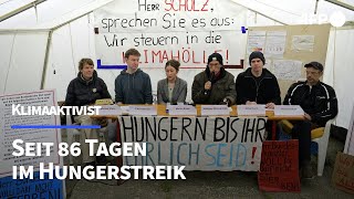 Fürs Klima Berliner Hungerstreikender will bald auch nicht mehr trinken  AFP [upl. by Terces438]