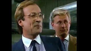 Tatort mit Manfred Krug 32 UndercoverCamping Folge 374 2 Nov 1997 [upl. by Annua]