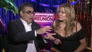 Jims Dad Eugene Levy and Stiflers mom Jennifer Coolidge talk American Reunion [upl. by Ahen]