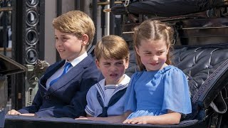 Kate Middleton et William à l’école ils jouent les parents modèles pour George Charlotte et Louis [upl. by Alister175]