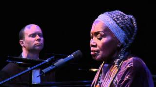 Odetta Live in concert 2005 quotHouse of the Rising Sunquot High Quality [upl. by Hickie]