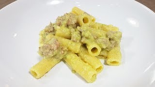 PASTA CON CREMA DI ZUCCHINE SALSICCIA E STRACCHINO  FoodVlogger [upl. by Ahsieuqal]