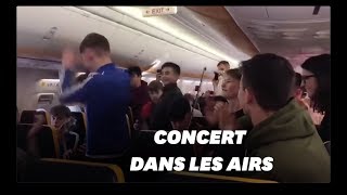 Ces étudiants en musique irlandaise ont enflammé ce vol Ryanair [upl. by Eiramacissej]