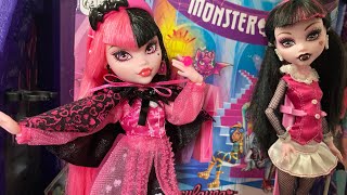 NEW MONSTER HIGH G3 DRACULAURA DOLL REVIEW AND UNBOXING [upl. by Notaek]