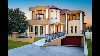 18 Lockwood Ave Greenacre  Professionals Greenacre [upl. by Inaffets]