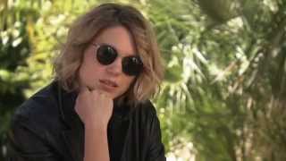 Interview Léa Seydoux Adèle Exarchopoulos and Abdellatif Kechiche [upl. by Eita]